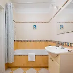 Metro Ursynow Homely By Bookinghost
