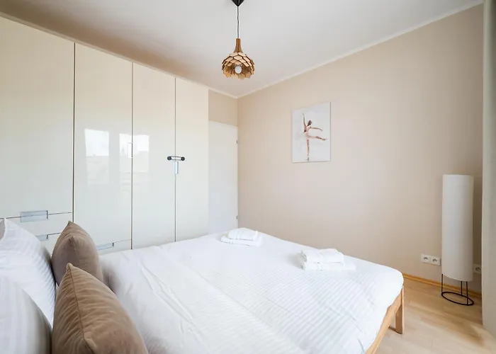 Apartment Metro Ursynow Homely By Bookinghost