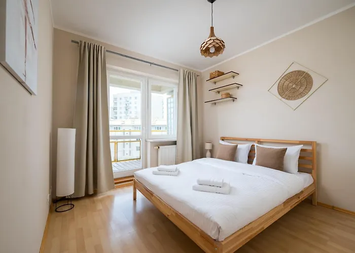 Metro Ursynow Homely By Bookinghost Apartmán